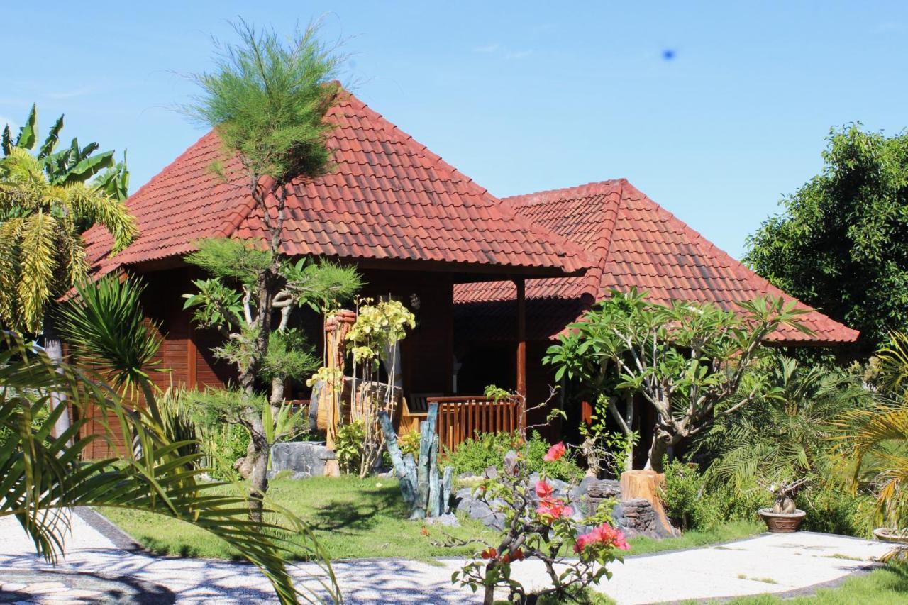Bamboo Bungalow Jungle View Batununggul ภายนอก รูปภาพ