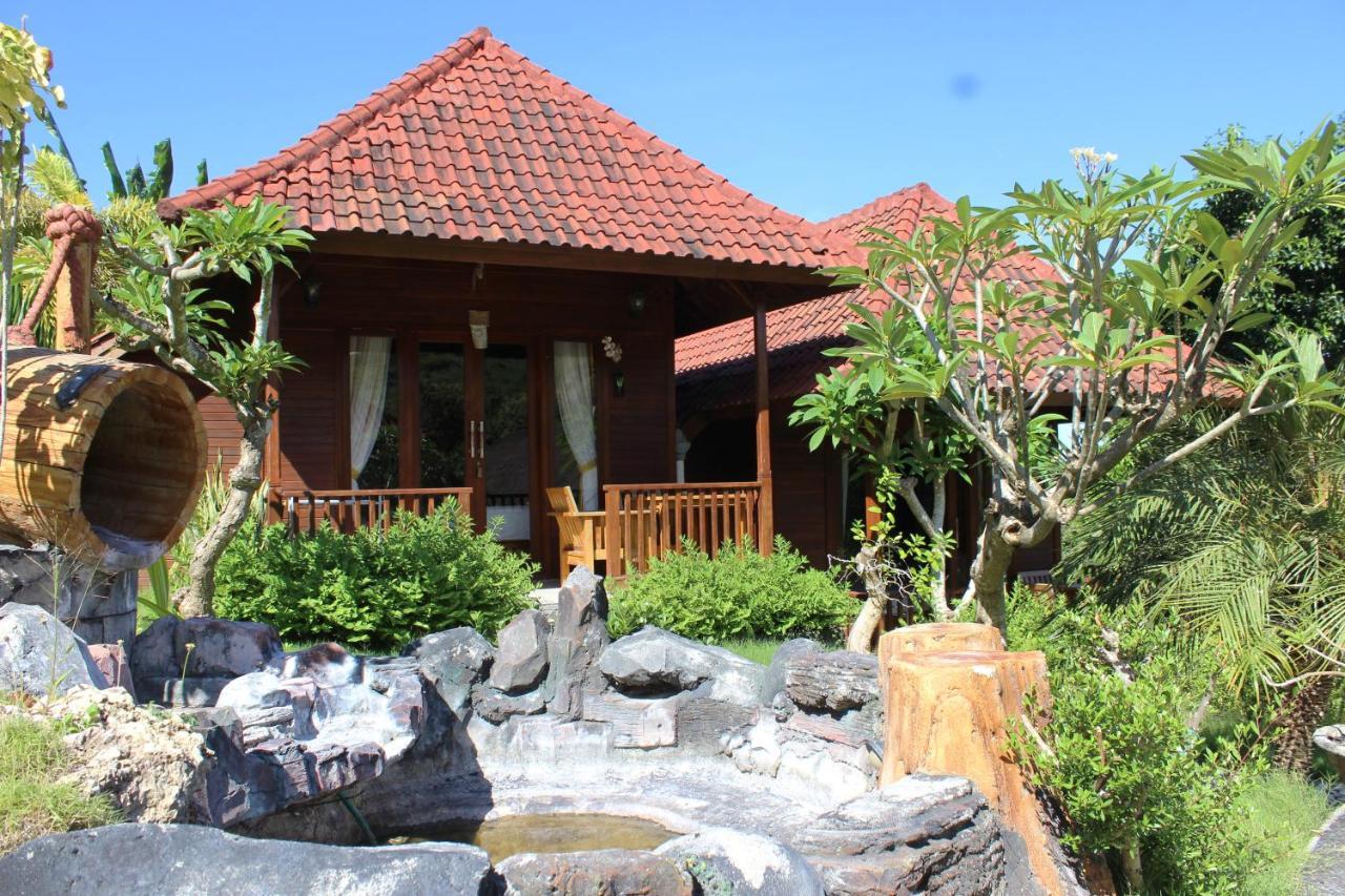 Bamboo Bungalow Jungle View Batununggul ภายนอก รูปภาพ