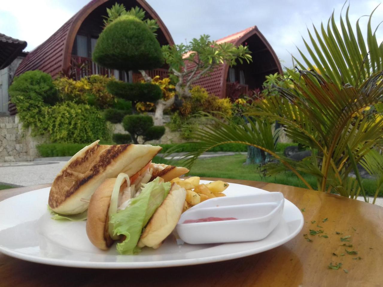 Bamboo Bungalow Jungle View Batununggul ภายนอก รูปภาพ